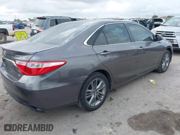 ✅ 2017 Toyota Camry LE • VIN: 4T1BF1FK4HU426392 • Lot: 43725455. Wystawiony na IAAI z przebiegiem 15 994 mil. Bezpłatny archiwum sprzedaży aukcyjnych z USA i szczegółowy raport historii pojazdu na DreamBid. Zdjęcie 4.