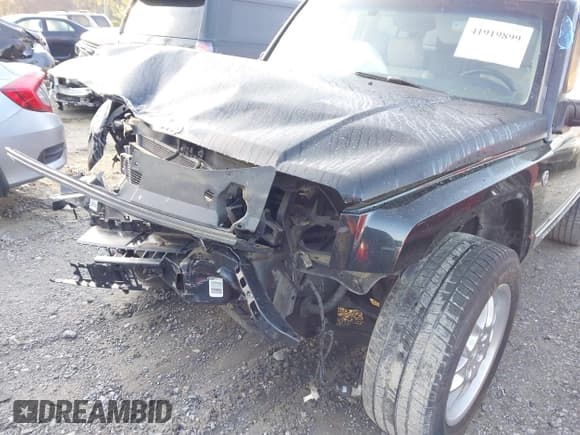 ✅ 2006 Jeep Commander Limited • VIN: 1J8HG58266C276460 • Lot: 41919899. Listed on IAAI with 216,785 mi. Free auction sales archive from the USA and detailed vehicle history report at DreamBid. Image 6.