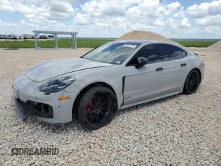 ✅ 2019 Porsche Panamera GTS • VIN: WP0AG2A77KL139096 • Lot: 60654754. Wystawiony na Copart z przebiegiem 35 410 mil. Bezpłatny archiwum sprzedaży aukcyjnych z USA i szczegółowy raport historii pojazdu na DreamBid. Zdjęcie 1.