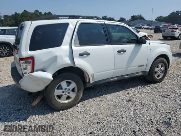 ✅ 2008 Ford Escape XLT • VIN: 1FMCU03128KB79093 • Lot: 69832535. Wystawiony na Copart z przebiegiem 228 848 mil. Bezpłatny archiwum sprzedaży aukcyjnych z USA i szczegółowy raport historii pojazdu na DreamBid. Zdjęcie 3.