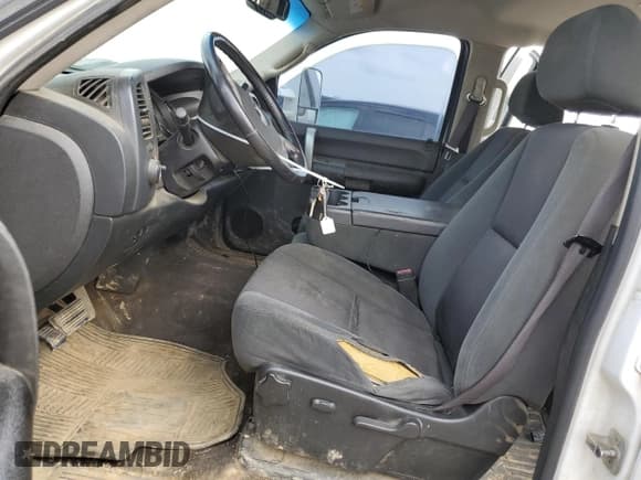 ✅ 2009 Chevrolet Silverado 2500HD LT • VIN: 1GCHK53609F107442 • Лот: 49002674. Опубликован ранее на Copart с пробегом 318 373 миль. Бесплатный доступ к архиву аукционных продаж из США и подробный отчёт об истории автомобиля на DreamBid. Изображение 7.