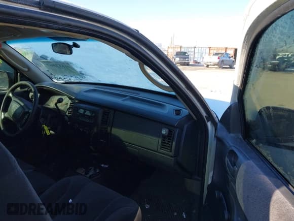 ✅ 2004 Dodge Dakota • VIN: 1D7GG46K04S685286 • Lot: 41617367. Wystawiony na IAAI z przebiegiem 192 272 mil. Bezpłatny archiwum sprzedaży aukcyjnych z USA i szczegółowy raport historii pojazdu na DreamBid. Zdjęcie 5.