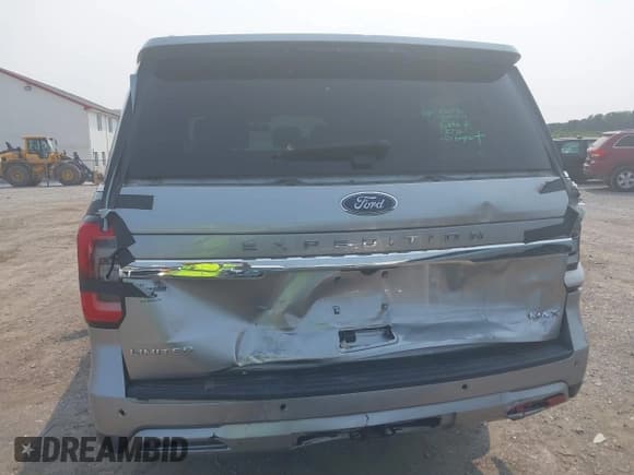 ✅ 2022 Ford Expedition Max Limited • VIN: 1FMJK2AT8NEA19632 • Lot: 42392872. Listed on IAAI with 72,977 mi. Free auction sales archive from the USA and detailed vehicle history report at DreamBid. Image 16.