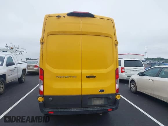 ✅ 2020 Ford Transit Cargo • VIN: 1FTBR1X81LKA53217 • Лот: 42951615. Опубликован ранее на IAAI с пробегом 150 973 миль. Бесплатный доступ к архиву аукционных продаж из США и подробный отчёт об истории автомобиля на DreamBid. Изображение 17.