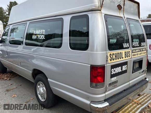 ✅ 2014 Ford Econoline Cargo Commercial • VIN: 1FTNS2EW9EDB18539 • Lot: 50914435. Listed on Copart with 188,584 mi. Free auction sales archive from the USA and detailed vehicle history report at DreamBid. Image 3.