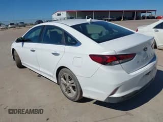 ✅ 2019 Hyundai Sonata Sport • VIN: 5NPE34AF3KH760999 • Лот: 43520809. Опубликован ранее на IAAI с пробегом 97 458 миль. Бесплатный доступ к архиву аукционных продаж из США и подробный отчёт об истории автомобиля на DreamBid. Изображение 3.