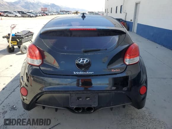 ✅ 2014 Hyundai Veloster Turbo • VIN: KMHTC6AE4EU189457 • Lot: 55356785. Wystawiony na Copart z przebiegiem 83 976 mil. Bezpłatny archiwum sprzedaży aukcyjnych z USA i szczegółowy raport historii pojazdu na DreamBid. Zdjęcie 6.