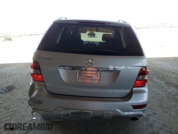 ✅ 2009 Mercedes-Benz M 550 • VIN: 4JGBB72E79A484756 • Lot: 60174685. Listed on Copart with 83,609 mi. Free auction sales archive from the USA and detailed vehicle history report at DreamBid. Image 6.