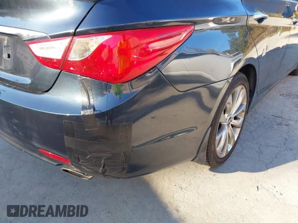 ✅ 2013 Hyundai Sonata Limited • VIN: 5NPEC4ACXDH579312 • Lot: 43390752. Listed on IAAI with 165,249 mi. Free auction sales archive from the USA and detailed vehicle history report at DreamBid. Image 13.