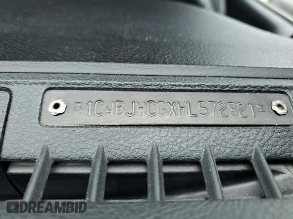 ✅ 2017 Jeep Wrangler Rubicon • VIN: 1C4BJWCGXHL572821 • Lot: 71695395. Listed on Copart with 39,293 mi. Free auction sales archive from the USA and detailed vehicle history report at DreamBid. Image 12.