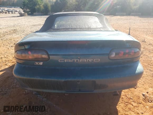✅ 1994 Chevrolet Camaro Z28 • VIN: 2G1FP32PXR2165558 • Лот: 77087374. Опубликован ранее на Copart с пробегом 151 008 миль. Бесплатный доступ к архиву аукционных продаж из США и подробный отчёт об истории автомобиля на DreamBid. Изображение 6.