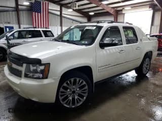 ✅ 2013 Chevrolet Avalanche LTZ • VIN: 3GNTKGE76DG224503 • Lot: 81641495. Wystawiony na Copart z przebiegiem 104 482 mil. Bezpłatny archiwum sprzedaży aukcyjnych z USA i szczegółowy raport historii pojazdu na DreamBid. Zdjęcie 1.