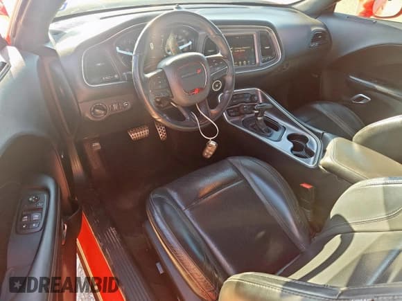 ✅ 2016 Dodge Challenger SXT • VIN: 2C3CDZAG7GH353413 • Lot: 91495065. Wystawiony na Copart z przebiegiem 105 522 mil. Bezpłatny archiwum sprzedaży aukcyjnych z USA i szczegółowy raport historii pojazdu na DreamBid. Zdjęcie 8.