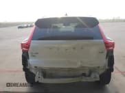 ✅ 2019 Volvo XC40 R-Design • VIN: YV4AC2HM7K2149105 • Lot: 41857899. Listed on IAAI with 122,736 mi. Free auction sales archive from the USA and detailed vehicle history report at DreamBid. Image 16.