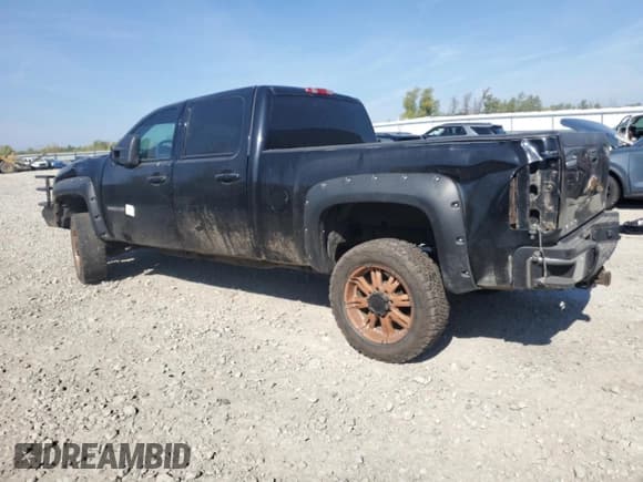 ✅ 2013 Chevrolet Silverado 2500HD LTZ • VIN: 1GC1KYC81DF195074 • Lot: 81772875. Wystawiony na Copart z przebiegiem 257 121 mil. Bezpłatny archiwum sprzedaży aukcyjnych z USA i szczegółowy raport historii pojazdu na DreamBid. Zdjęcie 2.