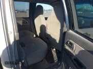 ✅ 2004 Chevrolet Colorado 1SF LS Z71 • VIN: 1GCDT136848136222 • Лот: 43413172. Опубликован ранее на IAAI с пробегом 161 774 миль. Бесплатный доступ к архиву аукционных продаж из США и подробный отчёт об истории автомобиля на DreamBid. Изображение 8.