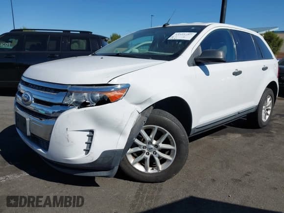 ✅ 2014 Ford Edge SE • VIN: 2FMDK3GC7EBA65569 • Lot: 43551287. Wystawiony na IAAI z przebiegiem 101 463 mil. Bezpłatny archiwum sprzedaży aukcyjnych z USA i szczegółowy raport historii pojazdu na DreamBid. Zdjęcie 2.