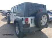 ✅ 2013 Jeep Wrangler Unlimited Sport • VIN: 1C4HJWDG6DL515650 • Lot: 43366686. Wystawiony na IAAI z przebiegiem 254 656 mil. Bezpłatny archiwum sprzedaży aukcyjnych z USA i szczegółowy raport historii pojazdu na DreamBid. Zdjęcie 6.