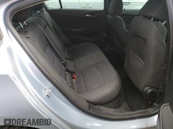 ✅ 2017 Chevrolet Cruze LT • VIN: 1G1BE5SM4H7172597 • Lot: 60172392. Listed on Copart with 137,127 mi. Free auction sales archive from the USA and detailed vehicle history report at DreamBid. Image 6.