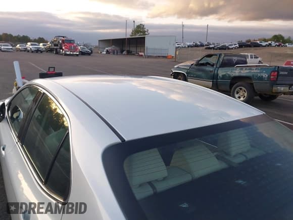 ✅ 2018 Toyota Camry Hybrid SE • VIN: 4T1B21HK4JU001186 • Lot: 43644643. Listed on IAAI with 123,380 mi. Free auction sales archive from the USA and detailed vehicle history report at DreamBid. Image 18.