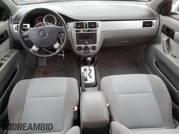 ✅ 2006 Suzuki Forenza • VIN: KL5JD56ZX6K393276 • Lot: 51622275. Listed on Copart with 56,630 mi. Free auction sales archive from the USA and detailed vehicle history report at DreamBid. Image 8.