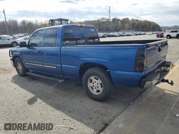 ✅ 2004 Chevrolet Silverado 1500 LS • VIN: 2GCEC19V141138822 • Лот: 79928064. Опубликован ранее на Copart с пробегом 188 341 миль. Бесплатный доступ к архиву аукционных продаж из США и подробный отчёт об истории автомобиля на DreamBid. Изображение 2.