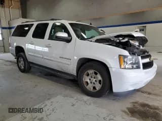 ✅ 2013 Chevrolet Suburban LT • VIN: 1GNSKJE7XDR269713 • Lot: 76135184. Wystawiony na Copart z przebiegiem 176 460 mil. Bezpłatny archiwum sprzedaży aukcyjnych z USA i szczegółowy raport historii pojazdu na DreamBid. Zdjęcie 4.