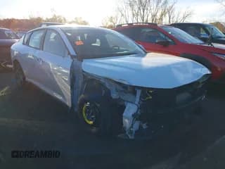 ✅ 2025 Kia K4 LXS • VIN: 3KPFT4DE7SE115087 • Lot: 43575990. Wystawiony na IAAI z przebiegiem 11 376 mil. Bezpłatny archiwum sprzedaży aukcyjnych z USA i szczegółowy raport historii pojazdu na DreamBid. Zdjęcie 1.