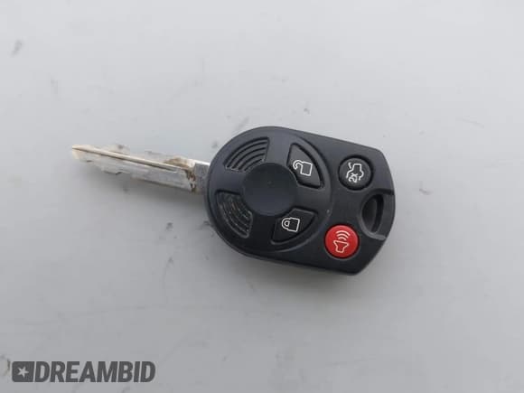 ✅ 2011 Ford Escape XLT • VIN: 1FMCU9D7XBKB71631 • Лот: 41481649. Опубликован ранее на IAAI с пробегом 152 329 миль. Бесплатный доступ к архиву аукционных продаж из США и подробный отчёт об истории автомобиля на DreamBid. Изображение 11.