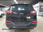 ✅ 2014 Jeep Cherokee Sport • VIN: 1C4PJLAB3EW112891 • Lot: 82632775. Wystawiony na Copart z przebiegiem 128 566 mil. Bezpłatny archiwum sprzedaży aukcyjnych z USA i szczegółowy raport historii pojazdu na DreamBid. Zdjęcie 6.