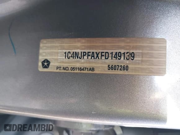 ✅ 2015 Jeep Patriot Latitude • VIN: 1C4NJPFAXFD149139 • Lot: 41637228. Listed on IAAI with 139,137 mi. Free auction sales archive from the USA and detailed vehicle history report at DreamBid. Image 9.