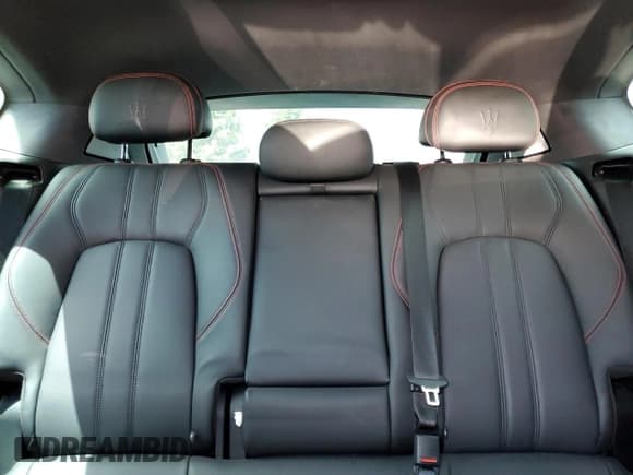 ✅ 2018 Maserati Levante S GranSport • VIN: ZN661YUS0JX291446 • Лот: 50502414. Опубликован ранее на Copart с пробегом 38 987 миль. Бесплатный доступ к архиву аукционных продаж из США и подробный отчёт об истории автомобиля на DreamBid. Изображение 10.