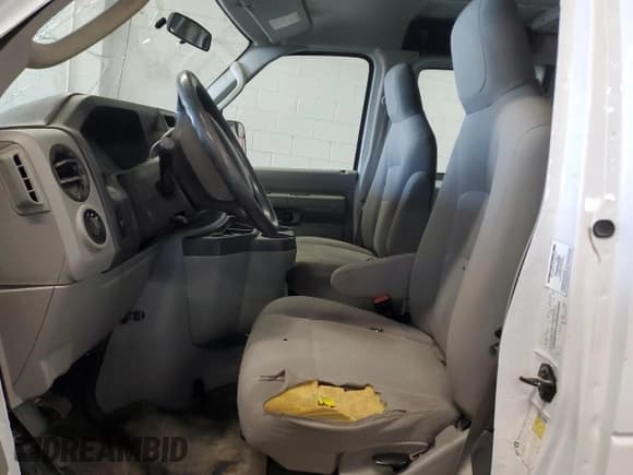 ✅ 2014 Ford Econoline Cargo Commercial • VIN: 1FTNE2EWXEDA97434 • Lot: 59083775. Listed on Copart with 88,754 mi. Free auction sales archive from the USA and detailed vehicle history report at DreamBid. Image 7.