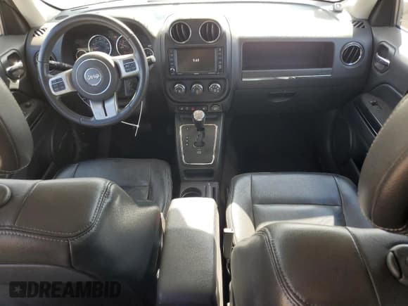 ✅ 2014 Jeep Patriot Limited • VIN: 1C4NJRCB6ED560755 • Lot: 70138885. Listed on Copart with 144,766 mi. Free auction sales archive from the USA and detailed vehicle history report at DreamBid. Image 8.