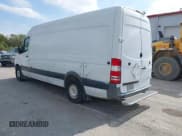 ✅ 2011 Mercedes-Benz Sprinter Cargo • VIN: WD3PE8CB3B5605335 • Лот: 43354345. Опубликован ранее на IAAI с пробегом 421 045 миль. Бесплатный доступ к архиву аукционных продаж из США и подробный отчёт об истории автомобиля на DreamBid. Изображение 3.