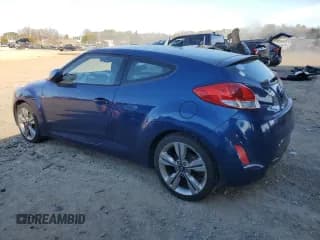 ✅ 2016 Hyundai Veloster • VIN: KMHTC6ADXGU302676 • Lot: 42196865. Wystawiony na Copart z przebiegiem 77 285 mil. Bezpłatny archiwum sprzedaży aukcyjnych z USA i szczegółowy raport historii pojazdu na DreamBid. Zdjęcie 2.