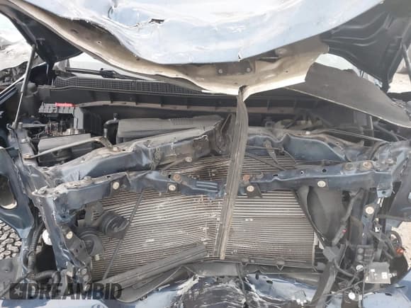 ✅ 2019 Chevrolet Silverado 1500 RST • VIN: 1GCRYEED4KZ366647 • Lot: 42381480. Wystawiony na IAAI z przebiegiem 66 245 mil. Bezpłatny archiwum sprzedaży aukcyjnych z USA i szczegółowy raport historii pojazdu na DreamBid. Zdjęcie 10.