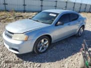 ✅ 2013 Dodge Avenger SE • VIN: 1C3CDZAB1DN687783 • Lot: 82692305. Wystawiony na Copart z przebiegiem 113 632 mil. Bezpłatny archiwum sprzedaży aukcyjnych z USA i szczegółowy raport historii pojazdu na DreamBid. Zdjęcie 1.