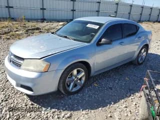 ✅ 2013 Dodge Avenger SE • VIN: 1C3CDZAB1DN687783 • Лот: 82692305. Опубликован ранее на Copart с пробегом 113 632 миль. Бесплатный доступ к архиву аукционных продаж из США и подробный отчёт об истории автомобиля на DreamBid. Изображение 1.