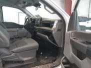 ✅ 2024 Ford F-250 XL • VIN: 1FT7W2BTXRED57136 • Lot: 43162846. Wystawiony na IAAI z przebiegiem 44 979 mil. Bezpłatny archiwum sprzedaży aukcyjnych z USA i szczegółowy raport historii pojazdu na DreamBid. Zdjęcie 5.