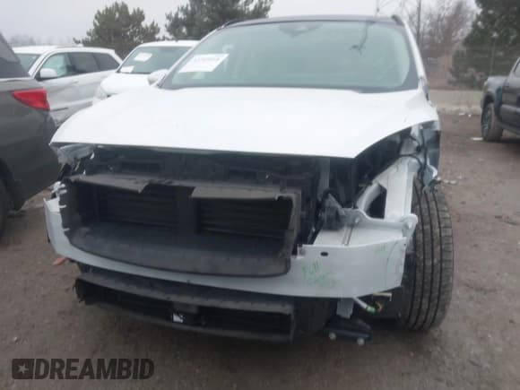 ✅ 2020 Ford Escape Titanium • VIN: 1FMCU9J98LUA08973 • Lot: 43745018. Listed on IAAI with 47,121 mi. Free auction sales archive from the USA and detailed vehicle history report at DreamBid. Image 12.