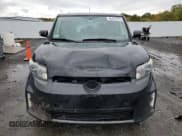 ✅ 2015 Scion xB • VIN: JTLZE4FE4FJ066609 • Lot: 85491615. Wystawiony na Copart z przebiegiem 125 480 mil. Bezpłatny archiwum sprzedaży aukcyjnych z USA i szczegółowy raport historii pojazdu na DreamBid. Zdjęcie 5.