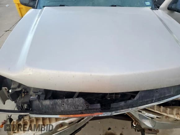 ✅ 2006 Chevrolet Silverado 2500HD LT2 • VIN: 1GCHK29D06E185922 • Лот: 81599505. Опубликован ранее на Copart с пробегом Не указан. Бесплатный доступ к архиву аукционных продаж из США и подробный отчёт об истории автомобиля на DreamBid. Изображение 11.