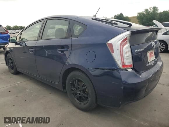 ✅ 2013 Toyota Prius One • VIN: JTDKN3DU7D0347209 • Lot: 66471595. Wystawiony na Copart z przebiegiem 173 251 mil. Bezpłatny archiwum sprzedaży aukcyjnych z USA i szczegółowy raport historii pojazdu na DreamBid. Zdjęcie 2.