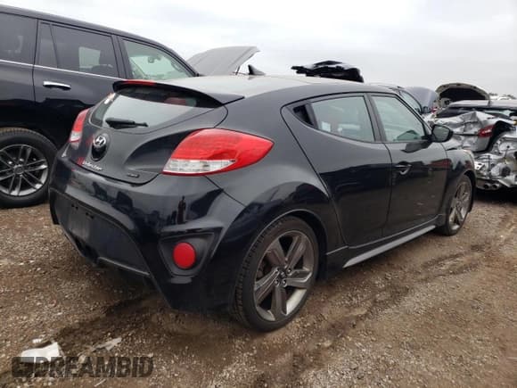 ✅ 2015 Hyundai Veloster Turbo • VIN: KMHTC6AE7FU231573 • Lot: 68870604. Wystawiony na Copart z przebiegiem 136 310 mil. Bezpłatny archiwum sprzedaży aukcyjnych z USA i szczegółowy raport historii pojazdu na DreamBid. Zdjęcie 3.