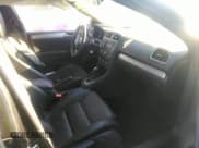 ✅ 2013 Volkswagen Golf GTI • VIN: WVWHD7AJ4DW120667 • Lot: 35382310. Wystawiony na IAAI z przebiegiem 88 611 mil. Bezpłatny archiwum sprzedaży aukcyjnych z USA i szczegółowy raport historii pojazdu na DreamBid. Zdjęcie 5.