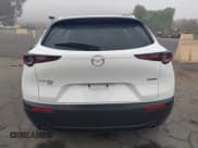 ✅ 2022 Mazda CX-30 S Select • VIN: 3MVDMBBL6NM427582 • Lot: 43541110. Wystawiony na IAAI z przebiegiem 33 599 mil. Bezpłatny archiwum sprzedaży aukcyjnych z USA i szczegółowy raport historii pojazdu na DreamBid. Zdjęcie 16.
