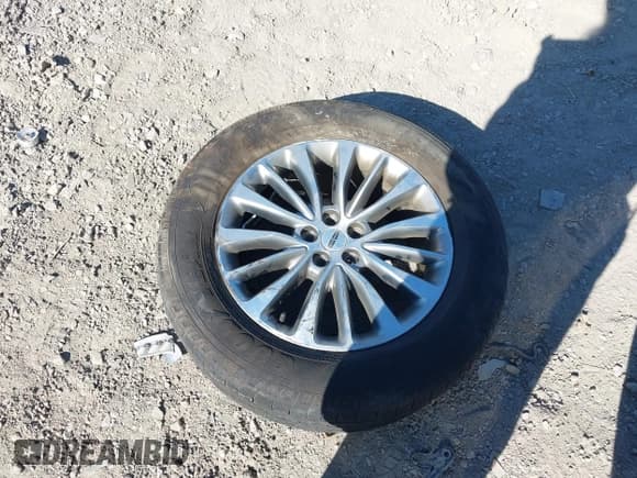 ✅ 2016 Lincoln MKX Select • VIN: 2LMTJ8KRXGBL37899 • Lot: 43447614. Listed on IAAI with 124,629 mi. Free auction sales archive from the USA and detailed vehicle history report at DreamBid. Image 12.