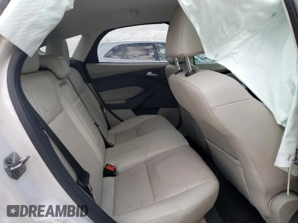 ✅ 2013 Ford Focus Electric • VIN: 1FADP3R44DL352402 • Лот: 45566905. Опубликован ранее на Copart с пробегом Не указан. Бесплатный доступ к архиву аукционных продаж из США и подробный отчёт об истории автомобиля на DreamBid. Изображение 10.