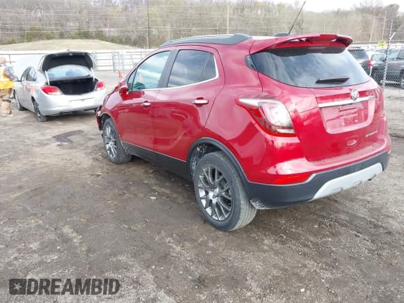 ✅ 2019 Buick Encore Sport Touring • VIN: KL4CJ1SB8KB886374 • Lot: 41965302. Wystawiony na IAAI z przebiegiem 36 418 mil. Bezpłatny archiwum sprzedaży aukcyjnych z USA i szczegółowy raport historii pojazdu na DreamBid. Zdjęcie 3.